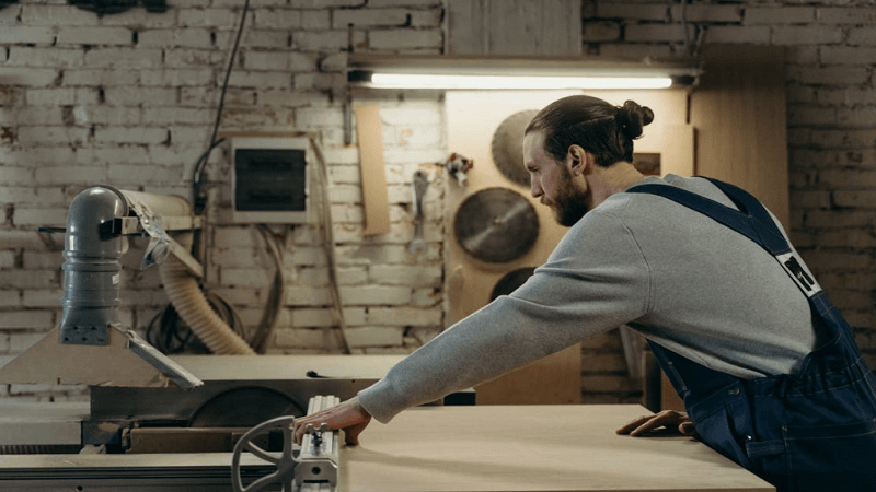 How to Evaluate China Cabinet Manufacturers for Commercial Projects