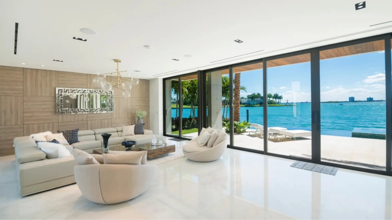 custom home builder Sarasota